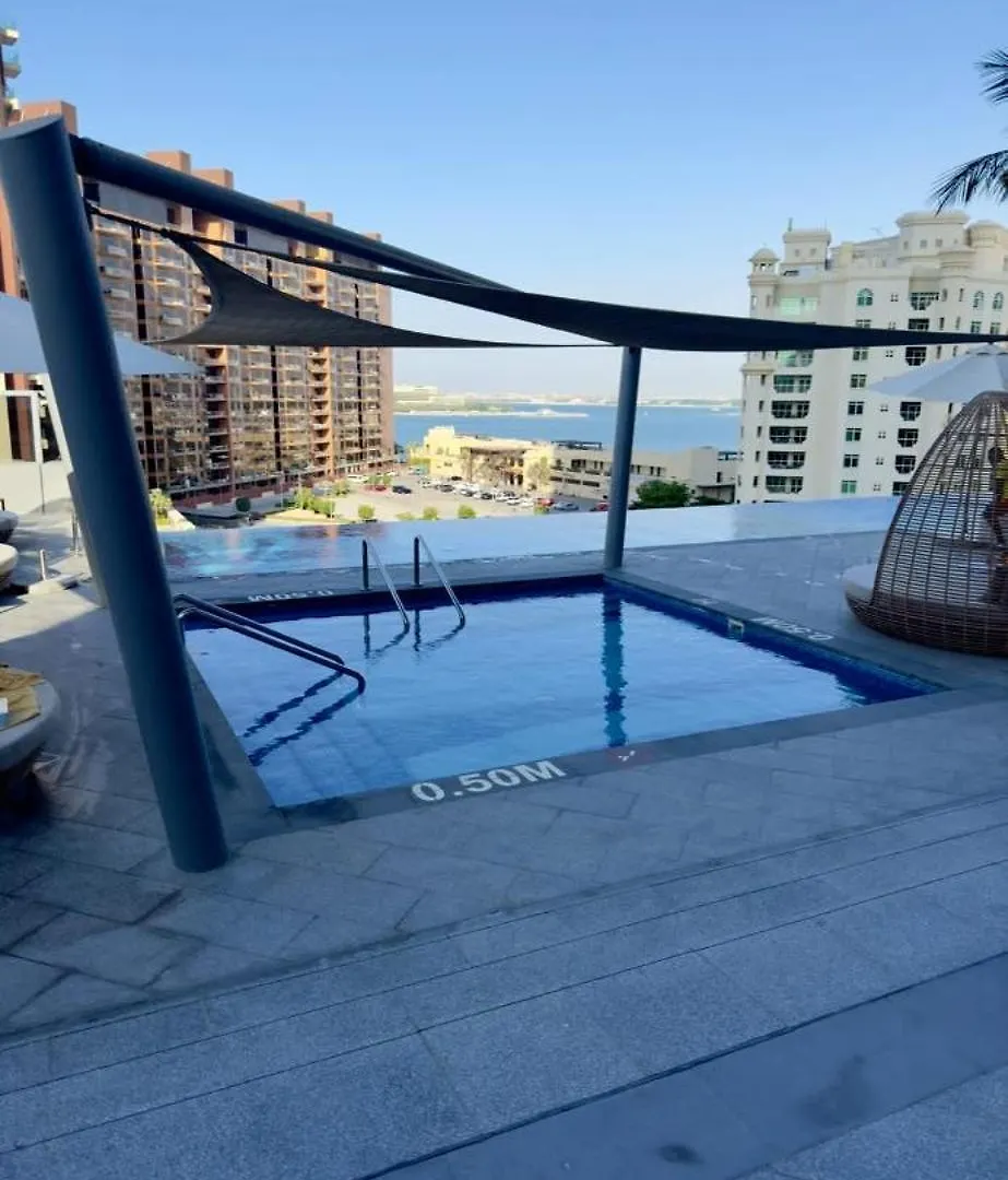 Exquisite Studio - Highest At The Palm Tower Dubai Apartment
