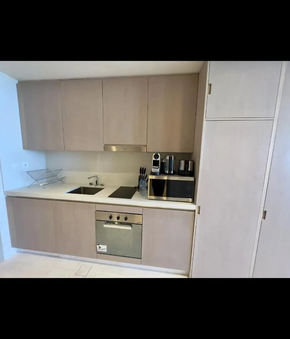 Apartment Exquisite Studio - Highest At The Palm Tower Dubai